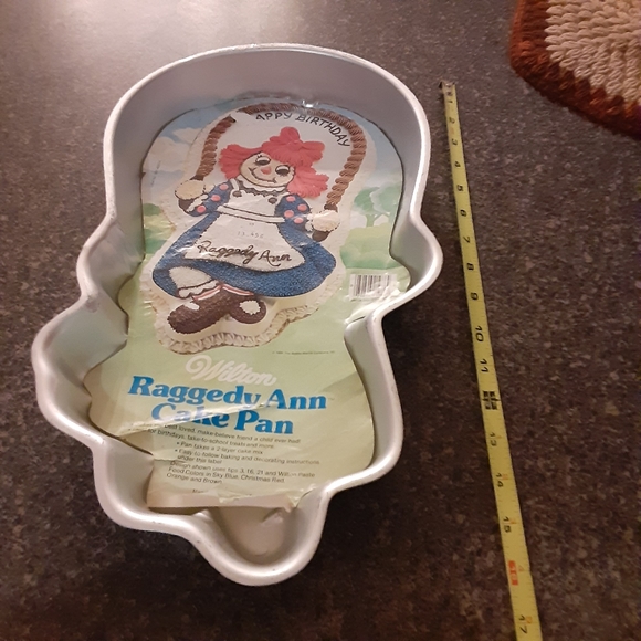 Vintage 1981 Wilton Raggedy Ann Cake Pan - Picture 14 of 15